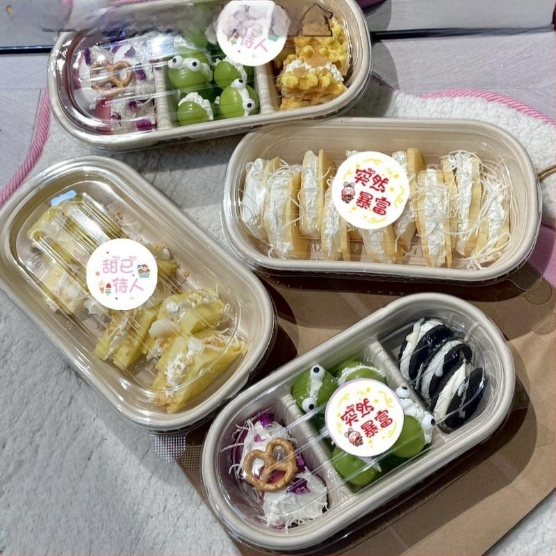 Cutie pentru desert pentru picnic cu trei compartimente, pentru iaurt, fructe și prăjitură — cuptor cu microunde: Nu; imprimare siglă: Disponibil; personalizare: Nu; biodegradabil: Nu