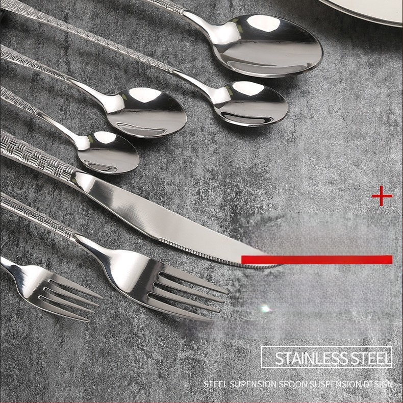 Tro-dijelni set pribora za steak: nož, vilica i žlica, od 201 nehrđajućeg čelika, drška s čekićastim uzorkom, retro stil, polirani sjaj