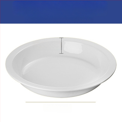 Portselani buffee soojendamise komplekt – ristkülikukujulised portsjonikausid ja apvalused keramist taldrikud hotellitoidulauale