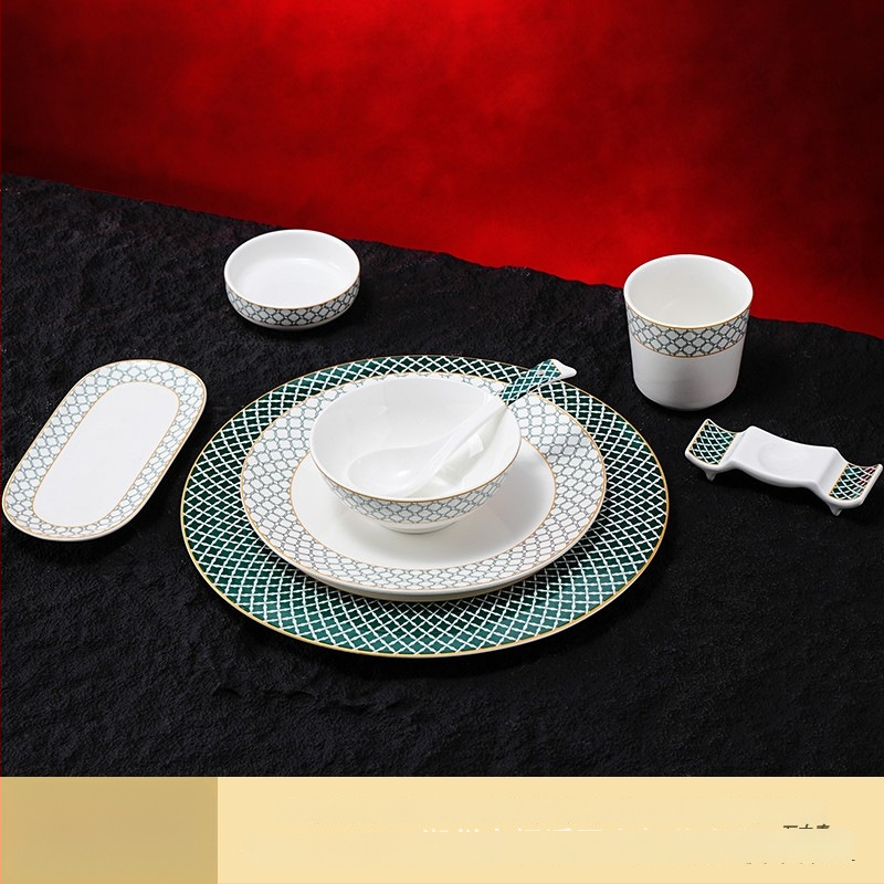 Hotellilaua serveerimis komplekt portselanist, geomeetriline kõrgkvaliteedne disain, glasuurkihi peal, kohandamine saadaval