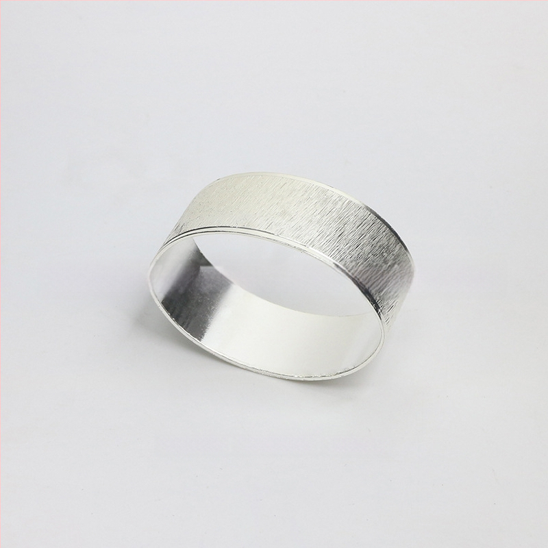 Servetikorõngas, lilleline kahekordne joon, pitsi ääris, vask elektroplaaditud pind, lääne stiil