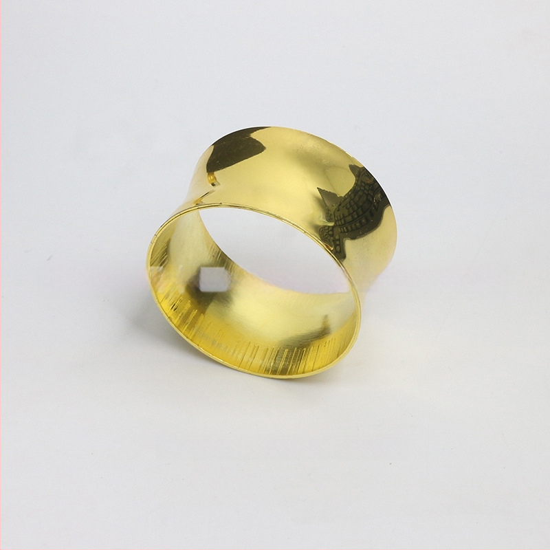 Servetikorõngas, lilleline kahekordne joon, pitsi ääris, vask elektroplaaditud pind, lääne stiil