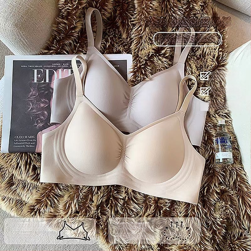 Be siuvimo nailoninė liemenėlė su minkšta atrama, pilnas puodelis, ploni formuojantys puodeliai su putų įdėklu, nugaros keturių eilių kabliukai, fiksuoti dvigubi dirželiai, kvėpuojanti ir patogi