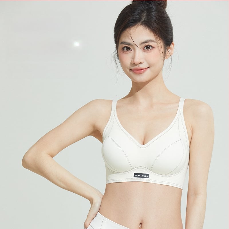 Liemenėlė su 3/4 puodeliais iš nailono, tvirtos dvigubos petnešėlės, nugaros trijų eilių kabliukų užsegimas, pamušalas iš spandexo 70-80% (Funkcijos: pritraukti, kvėpavimas, patogus)