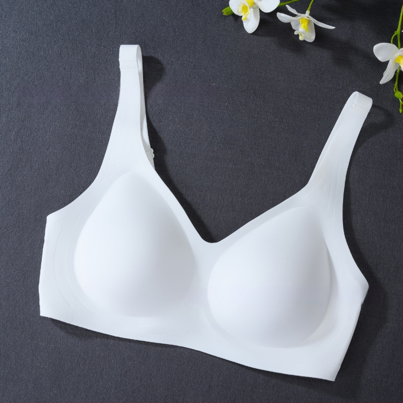 Minkšta palaikymo liemenėlė su 3/4 puodeliais, medvilniniai formuoti puodeliai, fiksuoti petnešos, užpakalinė keturių eilių užsegimas