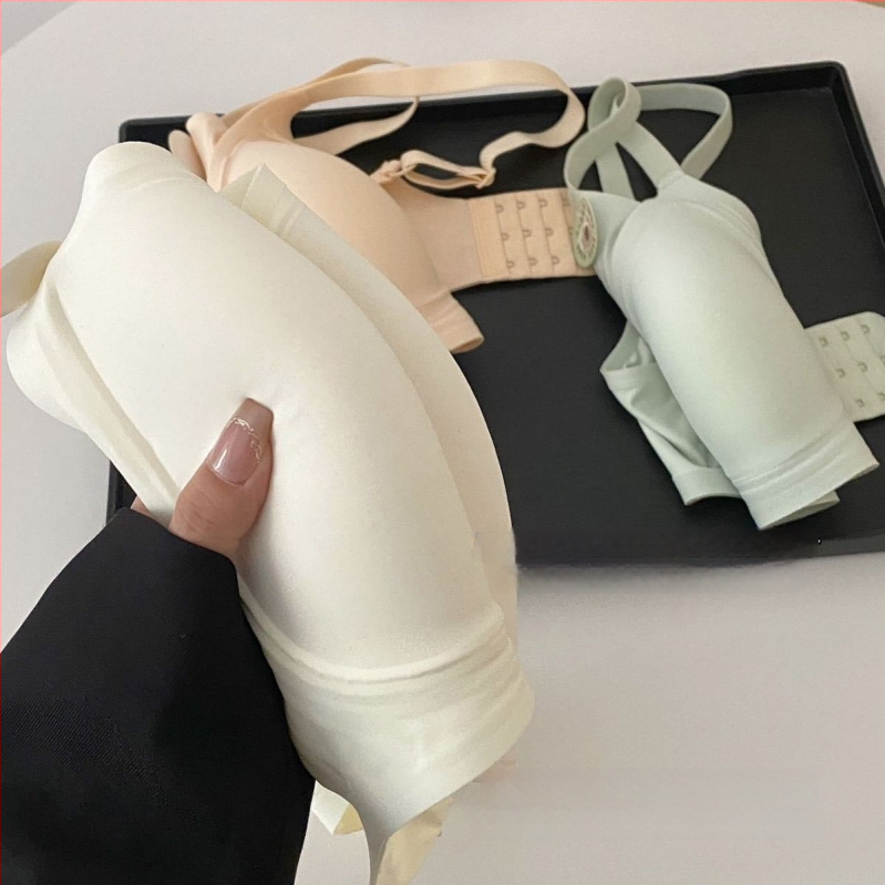 Bešveidė liemenėlė dideliems dydžiams, 3/4 puodelio forma, plonas formavimas, fiksuoti dirželiai, nugaros trijų eilių užsegimas