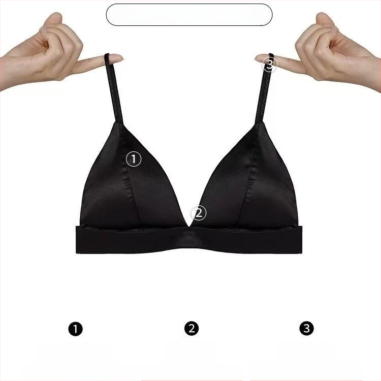 Liemenėlė su trikampiais puodeliais, ploni formuojami puodeliai, fiksuoti pečiai, be vielos, nailono audinys, prancūziškas prabangus stilius