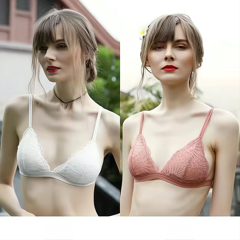 Bevielė liemenėlė, ultra plonos formuotos kaušeliai, trikampio formos kašeliai, medvilnės audinys, nugaros uždarymas su trimis eilių kabliukų, fiksuotos dvigubos pečių juostos