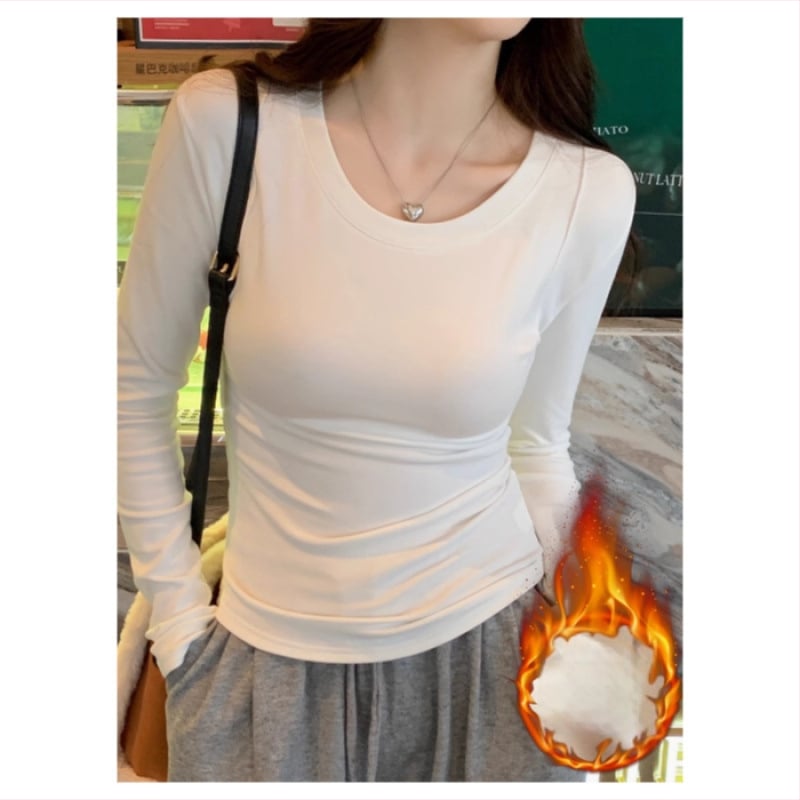 Kokvilnas brūšēts bāzes T-krekls ar fleece iekšpusi, slaida piegrieziena, apļveida kakls, garās piedurknes, parasts garums