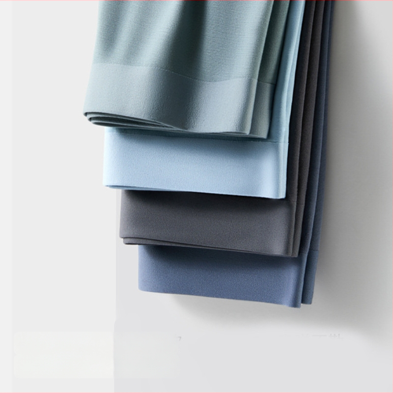 Vyriskos apatiniai su U‑forma kišene, be siūlių, kvėpuojantys, Modal 90% audinys, tarpvietės įdaila viskozė 95%