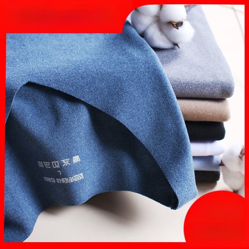 Vyrų be rankovių liemenė su V formos kaklu iš kationinio poliesterio audinio, tankus 251–300 g/m2, ruduo–žiema