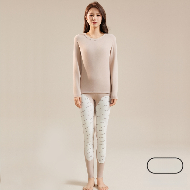 Moteriški terminio pagrindinio sluoksnio komplektas: viršus ir kelnes su flisu, pagrindinis audinys poliesteris, pamušalas elastanas, 181–200 g/m², išlaiko šilumą