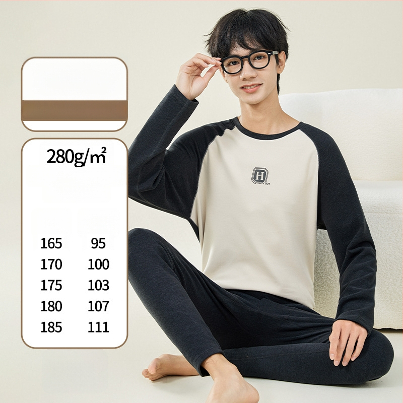 Paauglių termo komplektas — papildomai storas poliesterio audinys, 90% poliesteris, tankis 301–350 g/m², stiprus šilumos išlaikymas