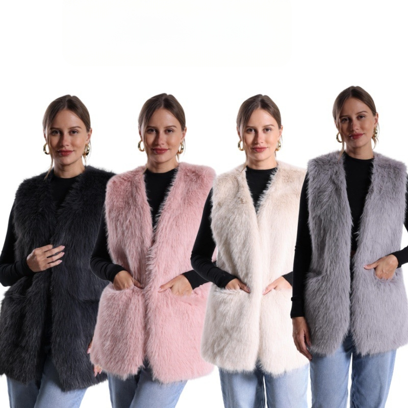 Vesta din blană sintetică cu decolteu în V, poliester, croi lejer, lungime medie (Material: Poliester; Material principal: Blană sintetică; Decolteu: în V; Croi: lejer; Lungime: medie)