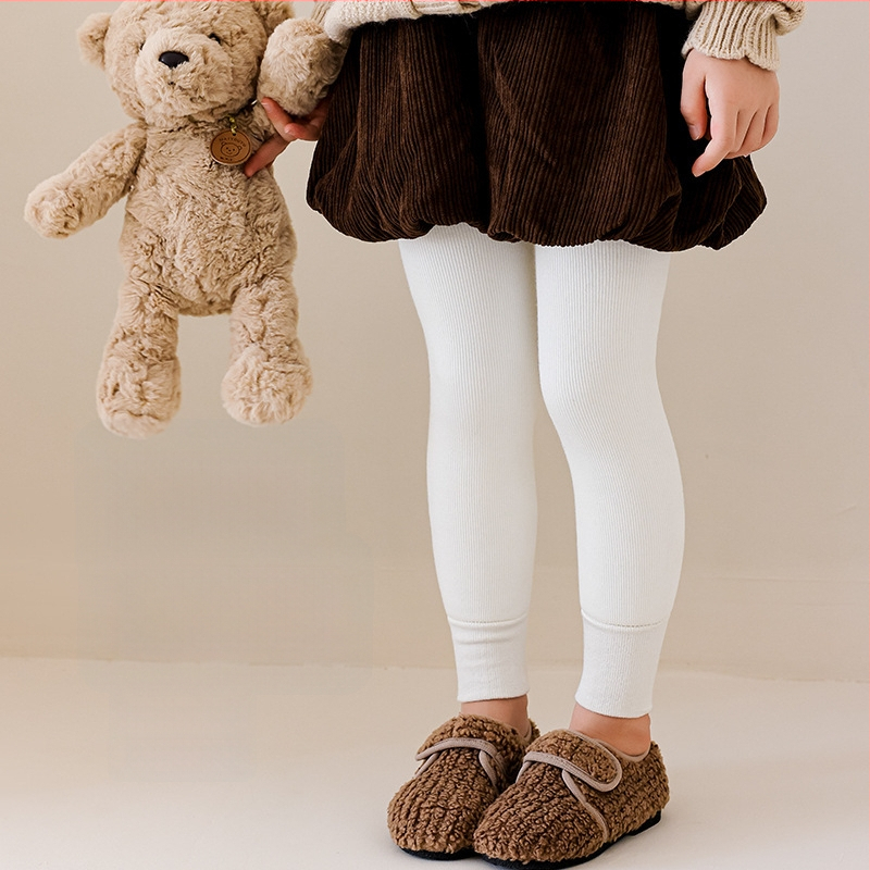 Gyerekeknek fleece-belelt harisnya függőleges csíkokkal, magas derék, téli modell, 64,9% viszkóz, 3–8 éves korosztálynak (100–140 cm)