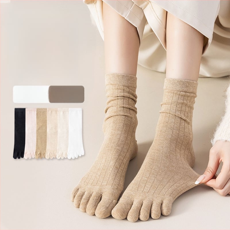 Женски чорапи с пет пръста, средно високи; памук-полиестер-спандекс 64.4%/32.7%/2.9%; антибактериални, абсорбиращи изпотяване, дезодориращи, антифрикционни; едноиглена плетка