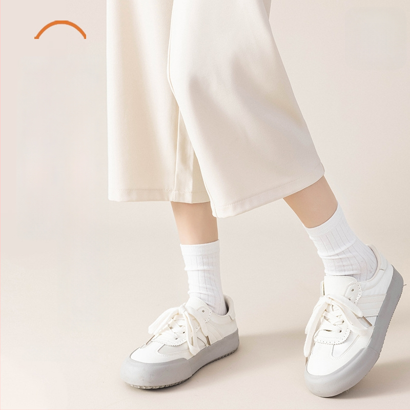 Женски чорапи с пет пръста, средно високи; памук-полиестер-спандекс 64.4%/32.7%/2.9%; антибактериални, абсорбиращи изпотяване, дезодориращи, антифрикционни; едноиглена плетка