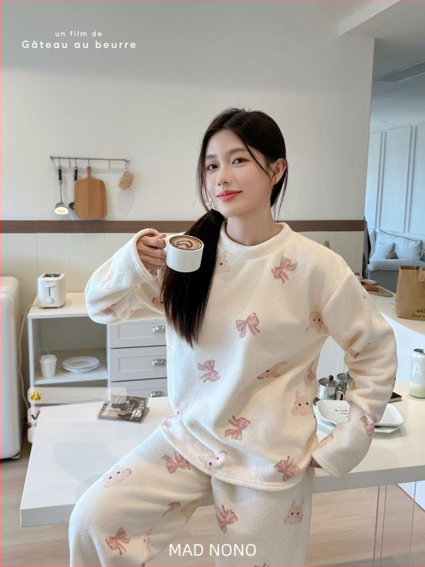 Ženski kućni komplet pidžama, okrugli izrez, dugi rukavi, poliester, 251-300 g/m², 90-95% poliester, jesen-zima