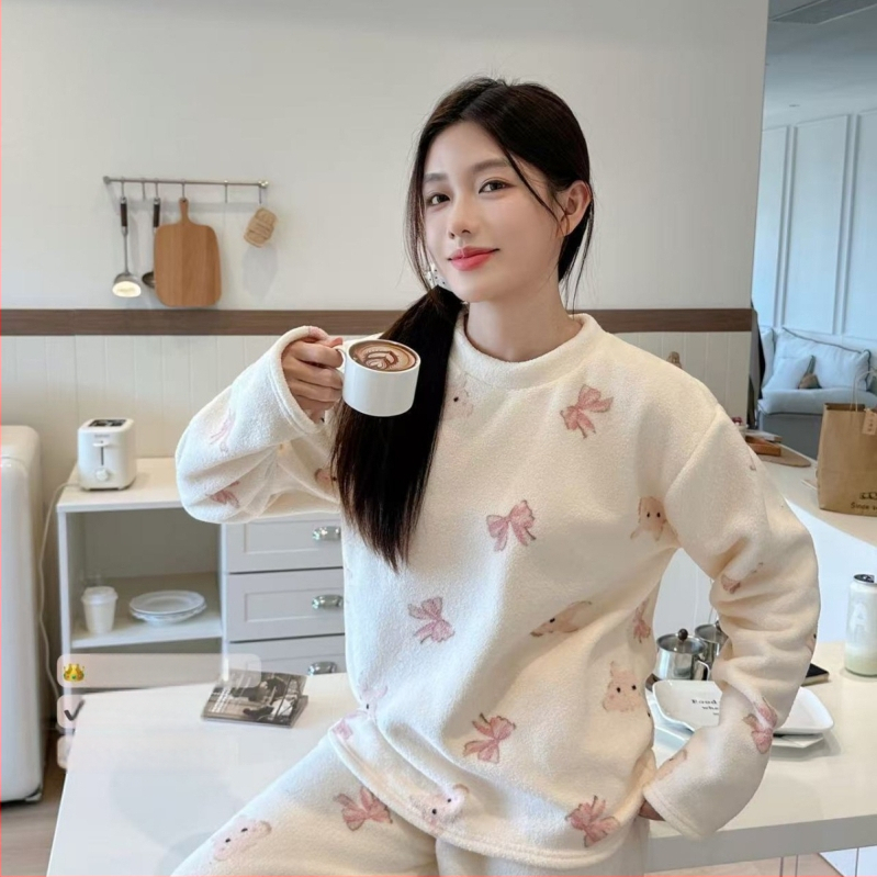 Ženski kućni komplet pidžama, okrugli izrez, dugi rukavi, poliester, 251-300 g/m², 90-95% poliester, jesen-zima