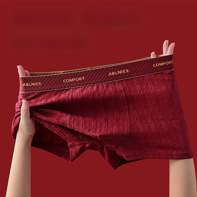 Muške bokserice od pamuka, prozračne i antibakterijske, srednji pojas, uzorak teksta