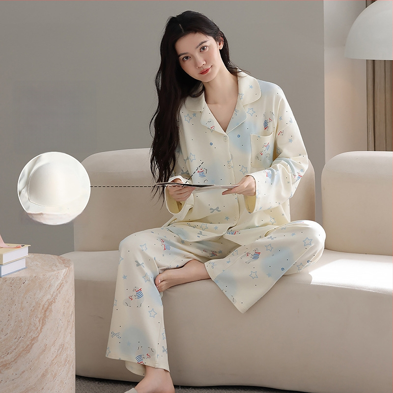 100% pamut pizsama szett melltámasz betéttel, hosszú ujjú, reveres gallérral, nadrággal, lélegző és kényelmes otthoni viselet