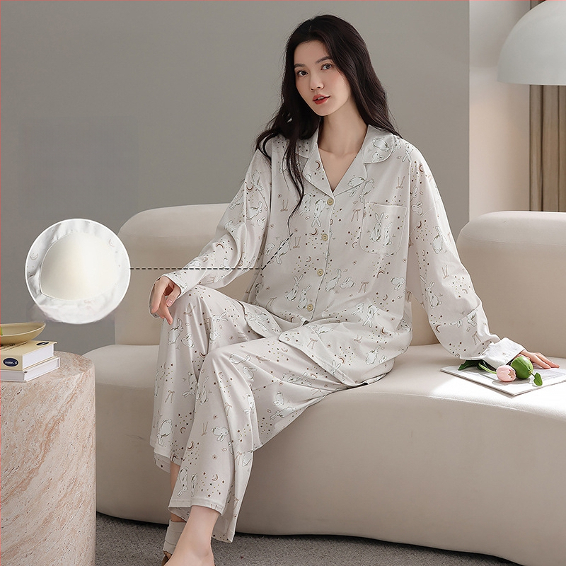 100% pamut pizsama szett melltámasz betéttel, hosszú ujjú, reveres gallérral, nadrággal, lélegző és kényelmes otthoni viselet
