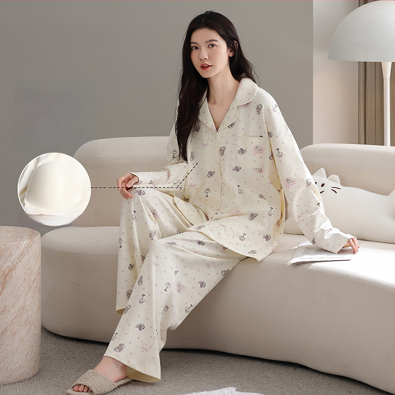100% pamut pizsama szett melltámasz betéttel, hosszú ujjú, reveres gallérral, nadrággal, lélegző és kényelmes otthoni viselet