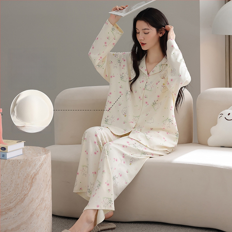 100% pamut pizsama szett melltámasz betéttel, hosszú ujjú, reveres gallérral, nadrággal, lélegző és kényelmes otthoni viselet