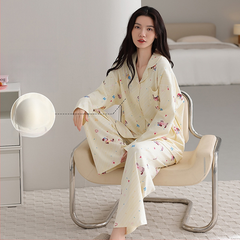 100% pamut pizsama szett melltámasz betéttel, hosszú ujjú, reveres gallérral, nadrággal, lélegző és kényelmes otthoni viselet