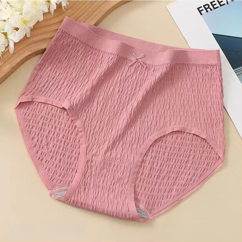 Plus veličine pamučne gaćice s visokim strukom, prozračné, pletene, udio pamuka 50–70%, 100% pamuk podstava u području prepona