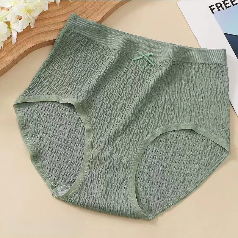 Plus veličine pamučne gaćice s visokim strukom, prozračné, pletene, udio pamuka 50–70%, 100% pamuk podstava u području prepona