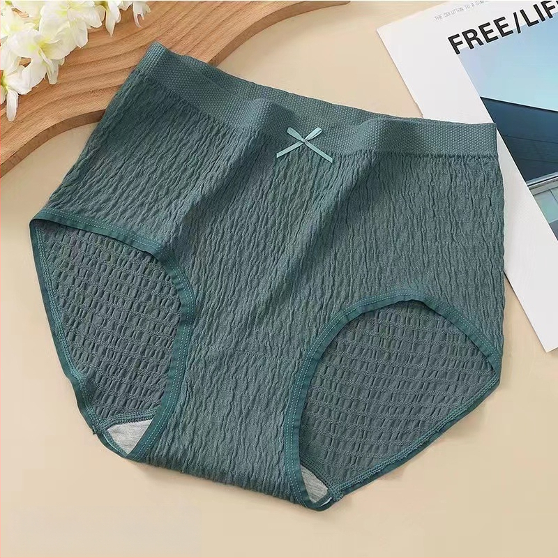 Plus veličine pamučne gaćice s visokim strukom, prozračné, pletene, udio pamuka 50–70%, 100% pamuk podstava u području prepona