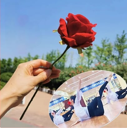 Флорален реквизит за танцова фотография с изкуствени цветя — марка Other; пуск през есента на 2024 г.