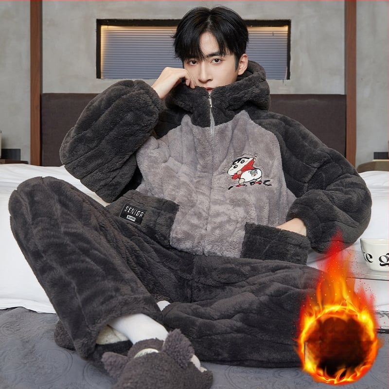 Muške pidžame – tri sloja quilted pamuka, debeli fleece podstava, okrugli ovratnik, dugi rukavi, karikatura stil