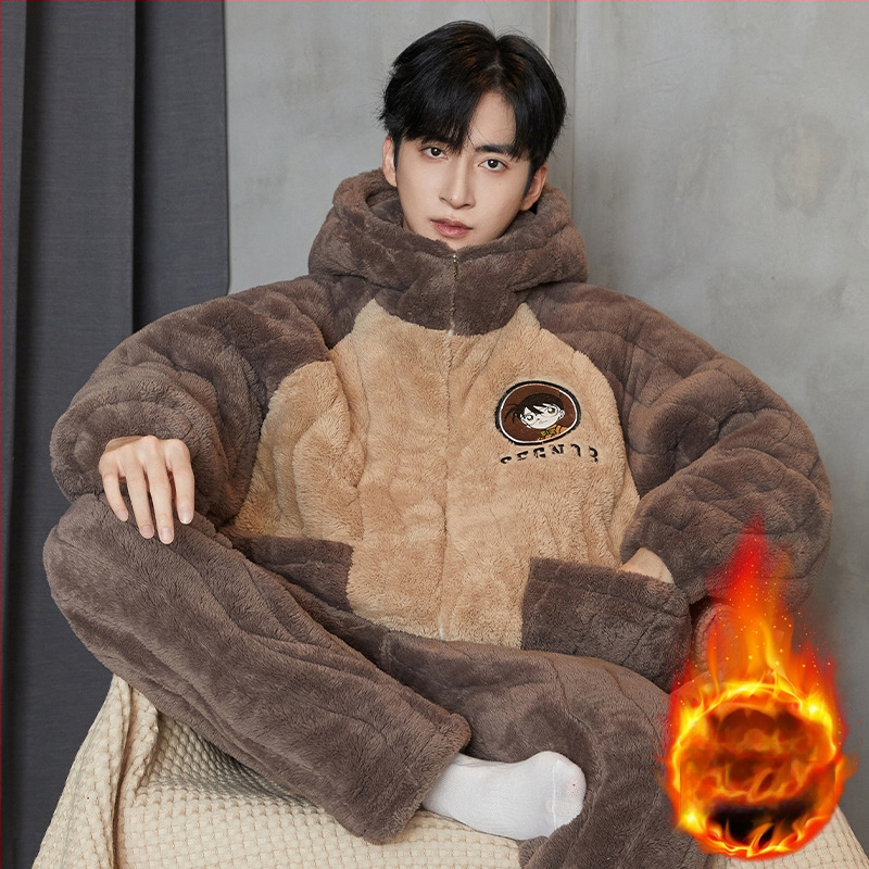Muške pidžame – tri sloja quilted pamuka, debeli fleece podstava, okrugli ovratnik, dugi rukavi, karikatura stil