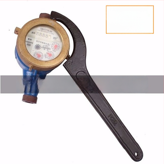 Kablyno galvos pusmėnulio formos veržlė, smūgiams atsparus santechnikos remonto įrankis vandens skaitiklio dangčiui; Medžiaga: 45# plienas; Dizainas: šoninė skylė apvaliajai užkurnei