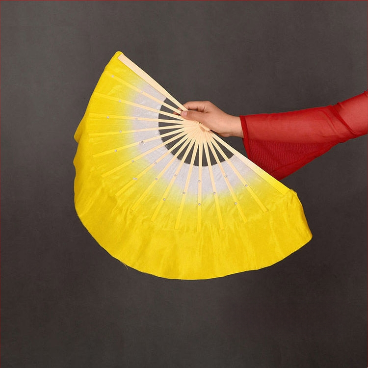 Двустранен танцов фен в Yangko стил с лампа-фон с цветя за деца, за изпълнения в детска градина и начално училище; Марка: Other; Пуснат през лято 2021