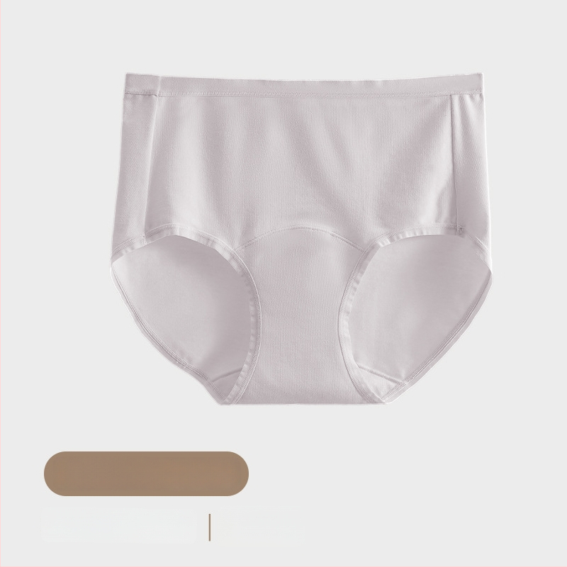 Дамски памучни бикини с средна талия — дишащи и антибактериални, плетена материя, основен състав 90–95% памук, подплата в чатала от памук