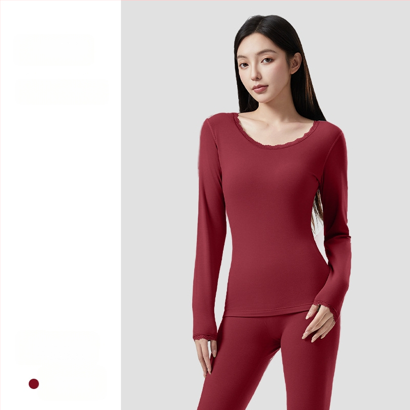 Moteriškas akrilo terminis komplektas su antibakteriniu poveikiu; šiluma storas 201-250 g/m2 su veluro pamušalu; viršus megztinis su ilgomis rankovėmis; apačia kelnes; pagrindinis pluošto kiekis 30-50%.