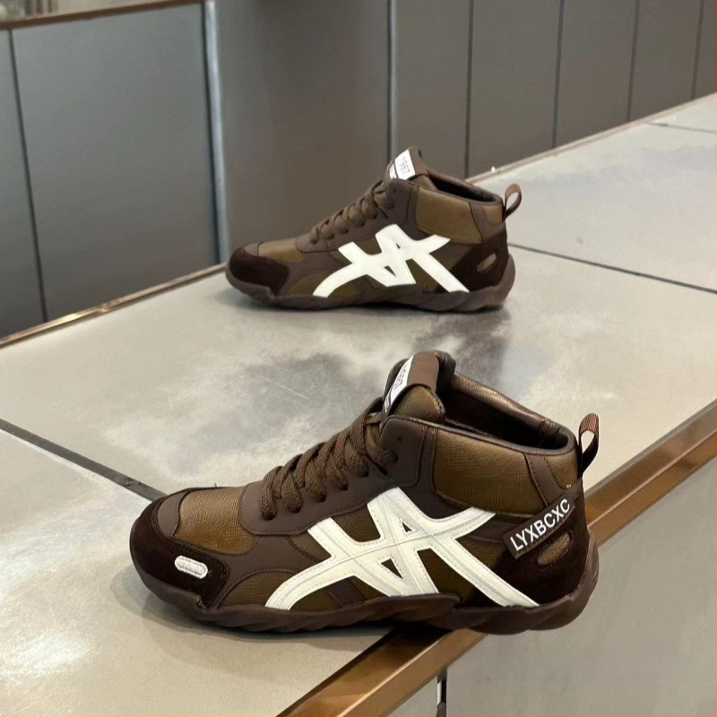 Vyriniai aukšti sportiniai bateliai su raišteliais, aštrus nosis, mikropluošto viršutinė dalis, PU įdėklas