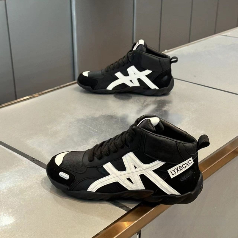 Vyriniai aukšti sportiniai bateliai su raišteliais, aštrus nosis, mikropluošto viršutinė dalis, PU įdėklas