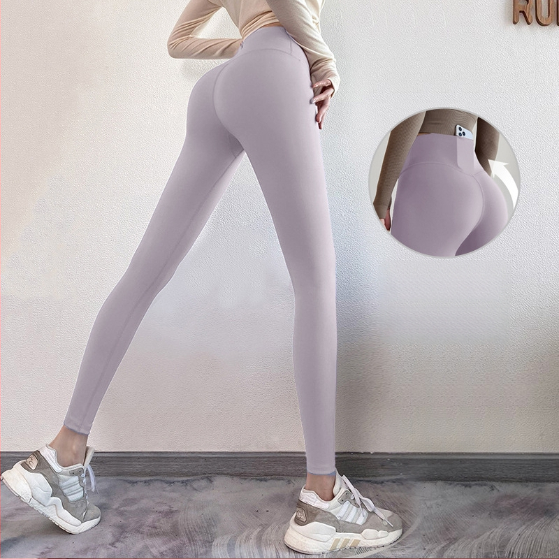 Naiste tihedad fitnesspüksid – Ühtne muster, Polüesteri segu (82,5% polüester), Vooder polüester; Sobib jooksmisele, treeningutele ja rattasõidule