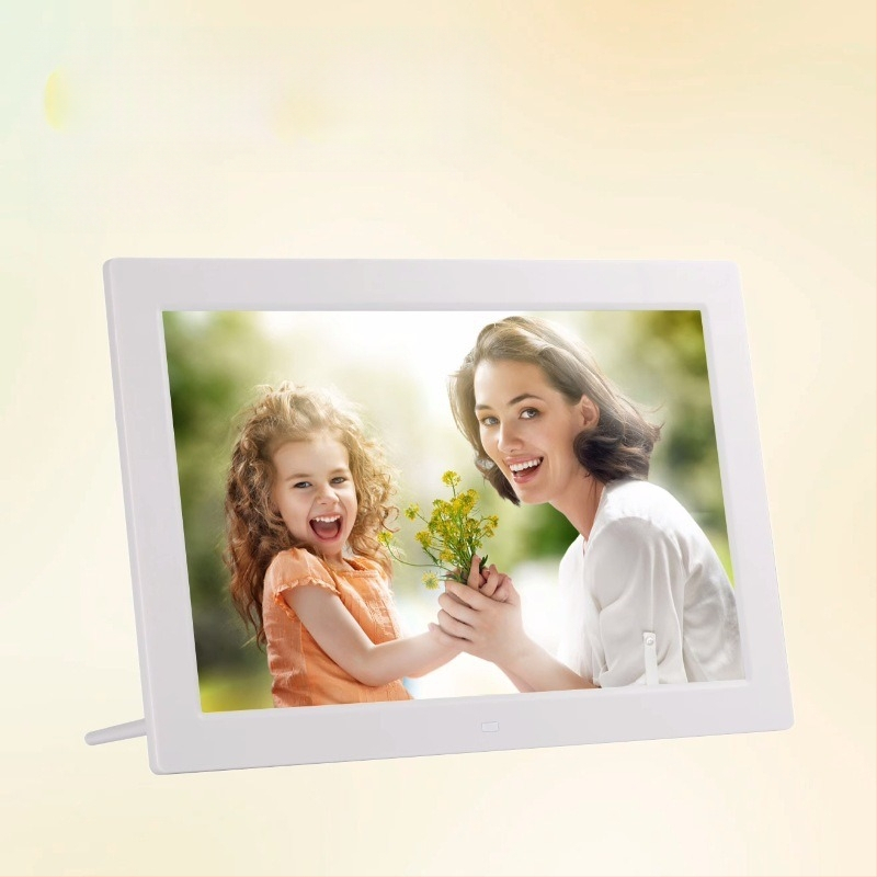 PH133 дигитална фоторамка с JPEG възпроизвеждане, SD/USB памет, резолюция 1280×800, яркост 300 лумена, TV изход