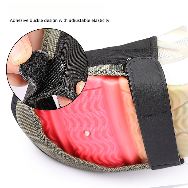 Kültéri kerékpáros cipővédők – lyukasztott alj, elasztikus állítható felső rész, szélvédő és meleg védelem, önzáró kialakítás; Anyagok: Lycra, SBR, poliészter, szilikon, Velcro, bőr; Modell: Kettő; Minden évszakra