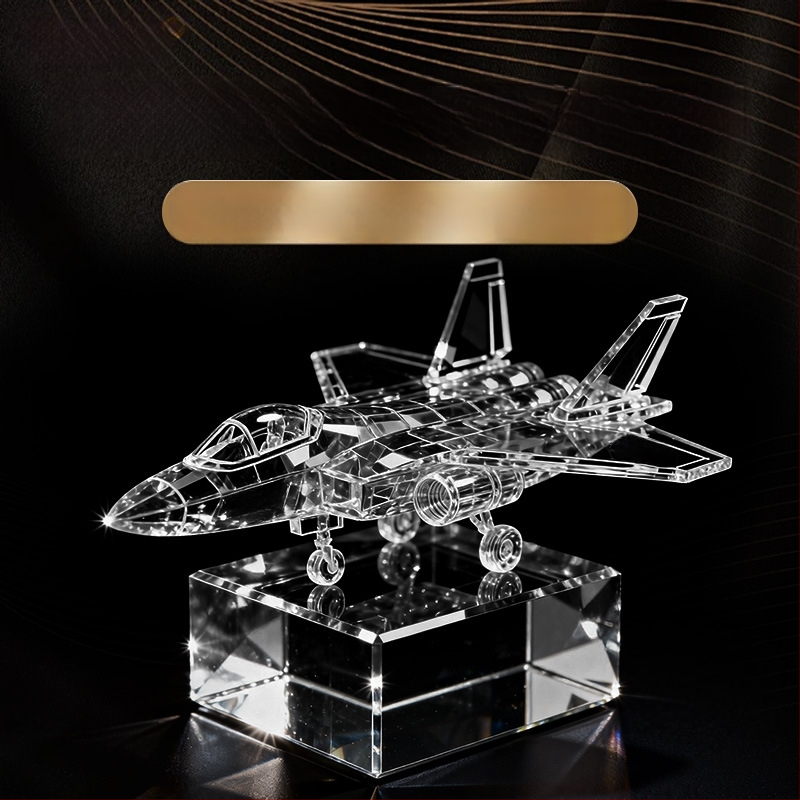 J-35 laevakandjale mõeldud lennukimudel, kristallist 3D-sisegravüüuriga, suuremahuline eksponaat