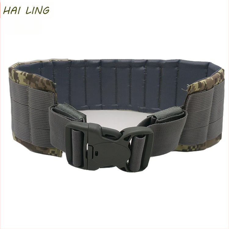 Takts josta ar MOLLE sistēmu (Materiāls: Cits; Sprādzes materiāls: Plastmasa; Aizvēruma veids: Sprādze; MOLLE savienojuma sistēma: Var savienot dažādus praktiskus komplektus)