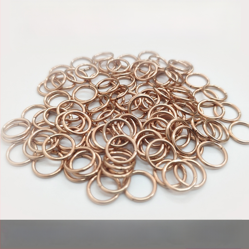 Ασημένιος φωσφορικός χαλκός για δαχτυλίδι συγκόλλησης σε εξαρτήματα από χαλκό ή ορείχαλκο; περιέχει φώσφορο; ρεύμα συγκόλλησης 15 A; σημείο τήξης 810°C.