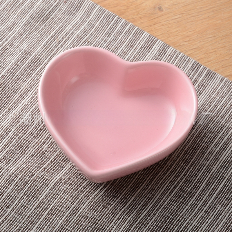 Vas ceramic în formă de inimă pentru condimente – veselă de bucătărie versatilă, potrivită pentru cuptorul cu microunde