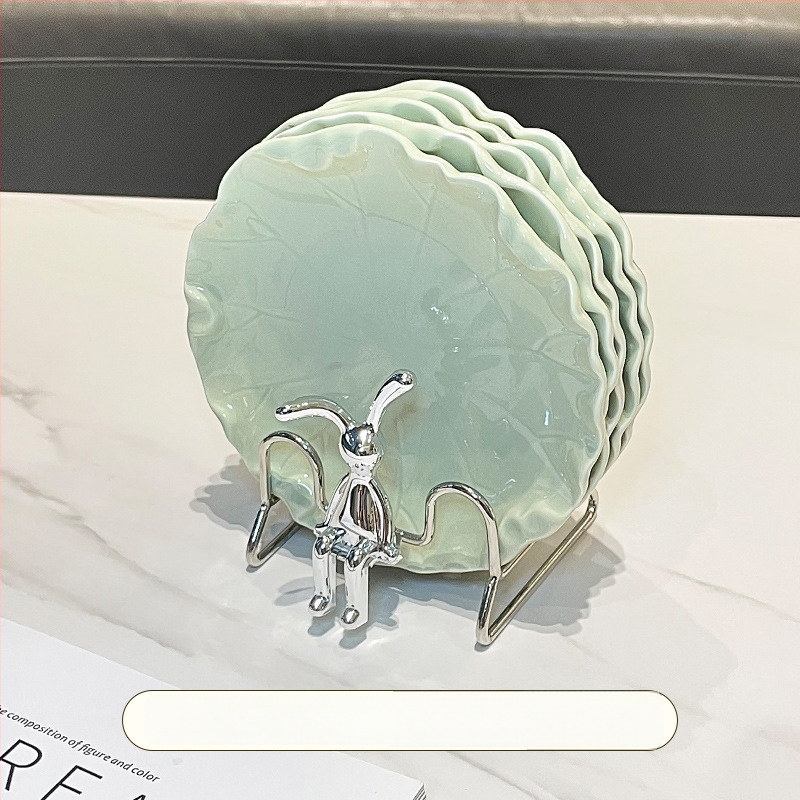 Porcelán falatkás tál, skandináv stílus, szabálytalan forma, egyszerű mintázat