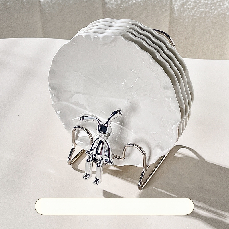 Porcelán falatkás tál, skandináv stílus, szabálytalan forma, egyszerű mintázat